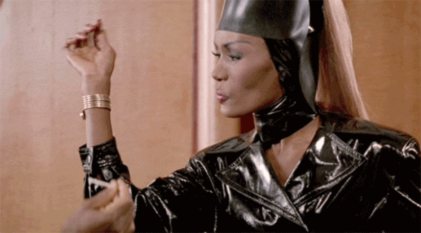 67-year-old Grace Jones is amazing!
