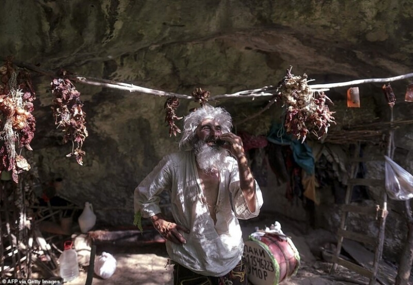 70-year-old Serbian hermit came out to people to get vaccinated