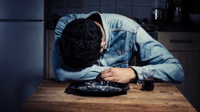 8 bad habits that ruin your energy and how to avoid it