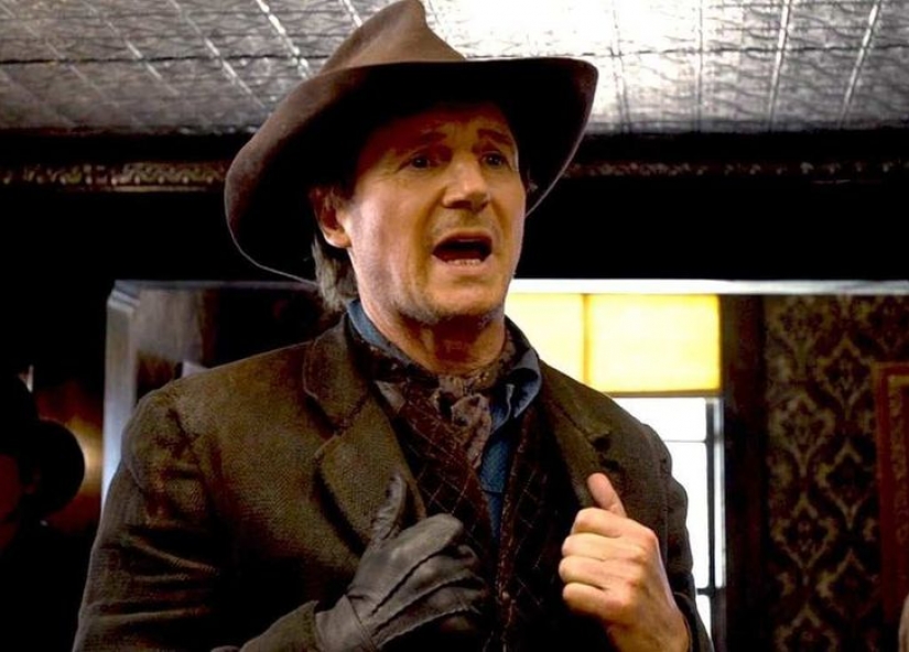 8 details in popular films that are hard to believe