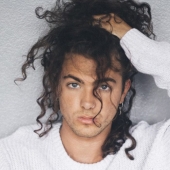 8 men with a magnificent mane