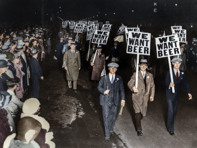 8 powerful historical photographs that truly immersive films can be based on