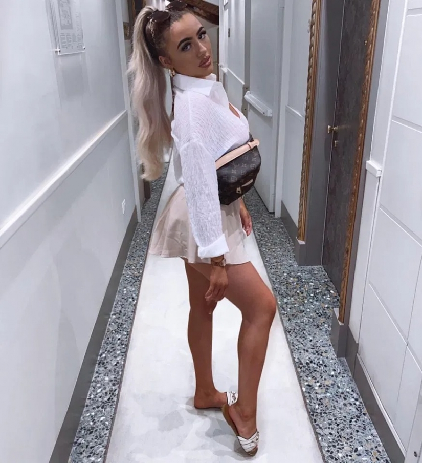 A 19-year-old blogger who dropped out of college, earned her own house and teaches this to others A 19-year-old blogger who dropped out of college, earned her own house and teaches this to others