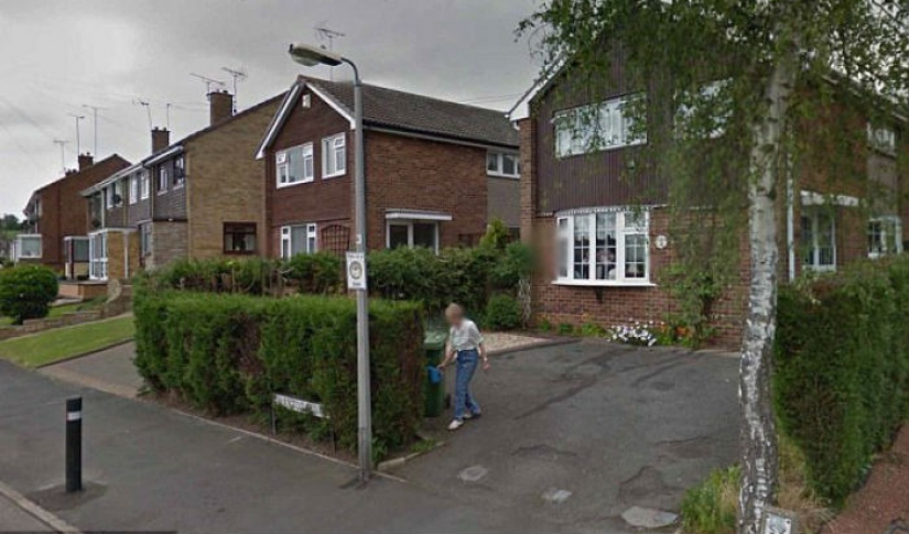 A British woman saw her mother who died a year and a half ago on the Google Earth panorama A British woman saw her mother who died a year and a half ago on the Google Earth panorama