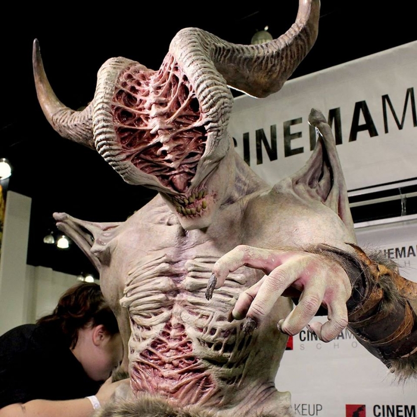 A Chinese woman has created an incredibly realistic demon A Chinese woman has created an incredibly realistic demon