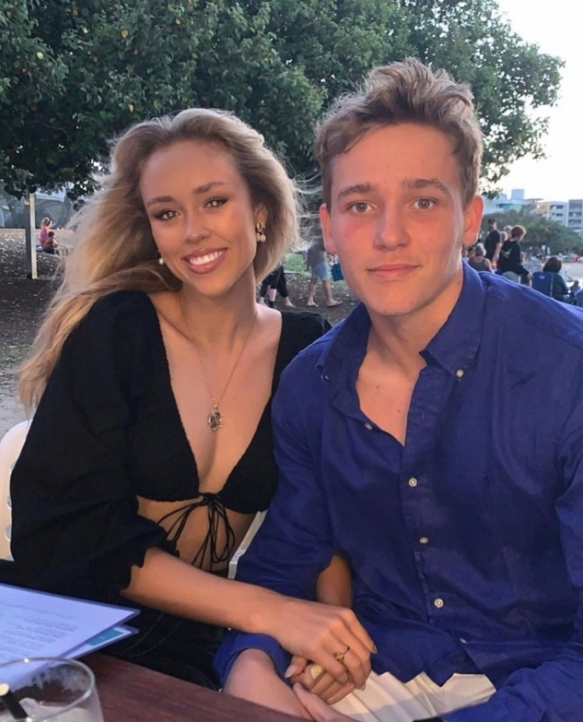 A couple of lovers or a brother and sister? Instagram users guess who the people in the photos are to each other A couple of lovers or a brother and sister? Instagram users guess who the people in the photos are to each other