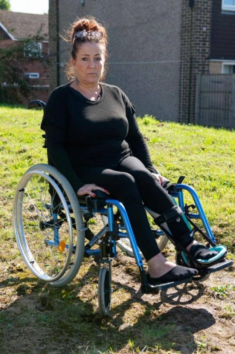 A drunk couple from the UK sneaked into a water park at night and broke their legs there A drunk couple from the UK sneaked into a water park at night and broke their legs there