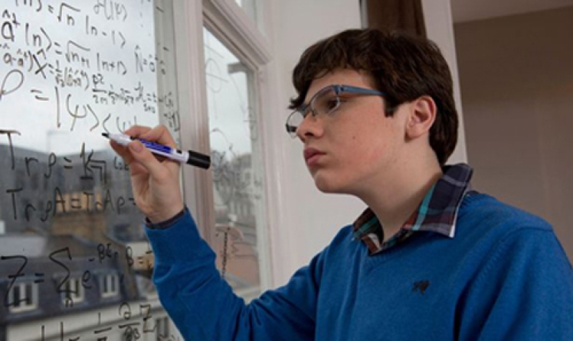 A mess with a dwarf: an American family is sure that they adopted an adult psychopath A mess with a dwarf: an American family is sure that they adopted an adult psychopath