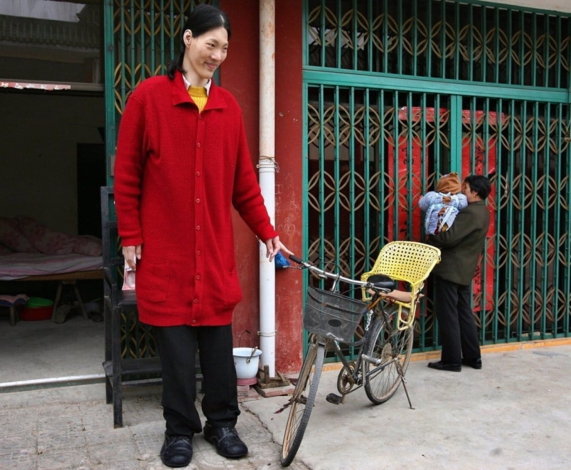 A resident of Turkey has officially become the tallest woman in the world