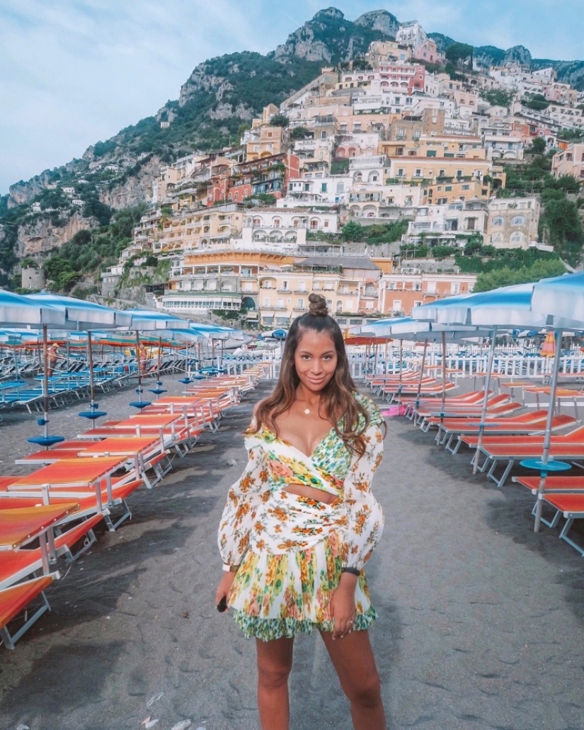 A resourceful Australian woman earns money by renting out her clothes and buying new outfits