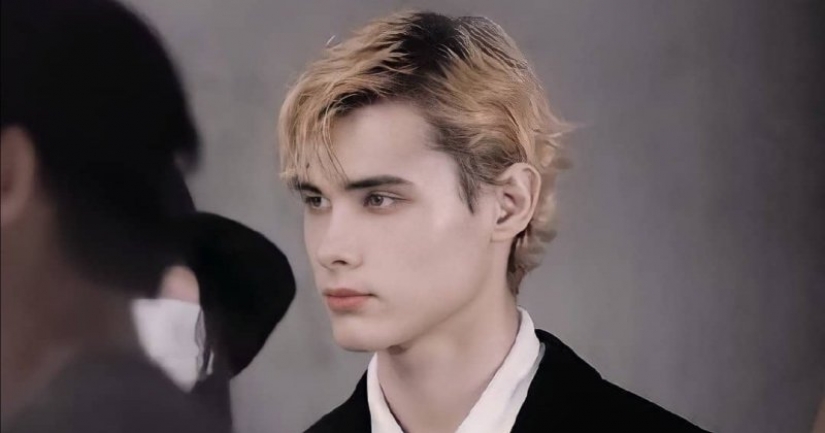 A Russian who became the star of the Chinese "Star Factory" named Lelouch, barely escaped from the hellish project A Russian who became the star of the Chinese "Star Factory" named Lelouch, barely escaped from the hellish project