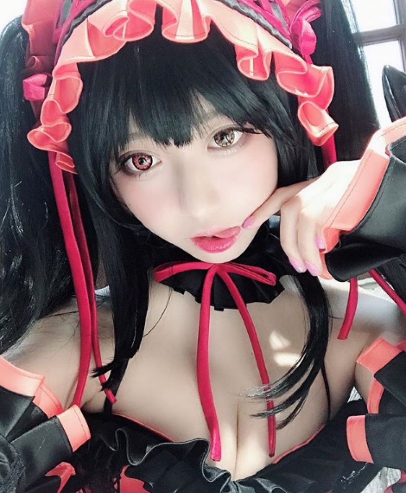 A sexy model with a face of a child gaining instagram