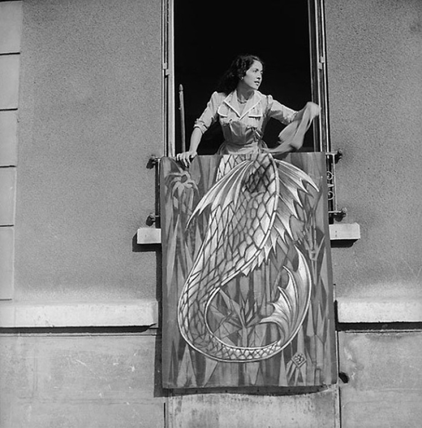 A sitcom in French by Rene Maltet A sitcom in French by Rene Maltet