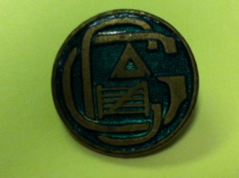 A vicious relationship: a lesbian club and the black comedy "The Murder of Sister George"