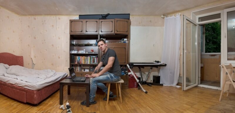About the life of modern recluses of Hickey: photo project "Journey to the edge of the room" by Natalia Ershova About the life of modern recluses of Hickey: photo project "Journey to the edge of the room" by Natalia Ershova