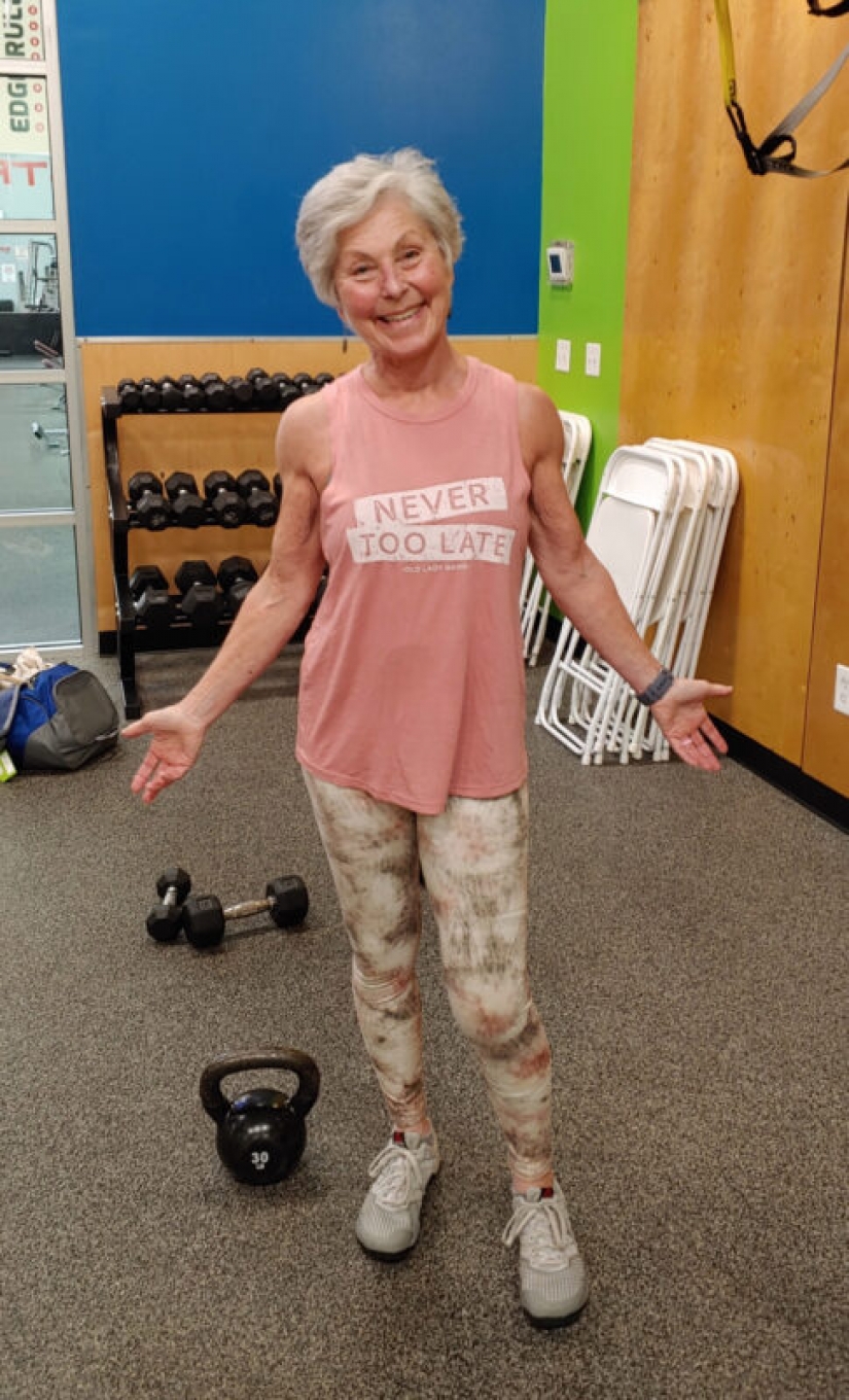 Abuelita en maximalki: powerlifter de 71 años presiona juguetonamente la barra