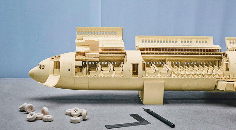 Acrobacias aéreas en la creación de aviones de papel