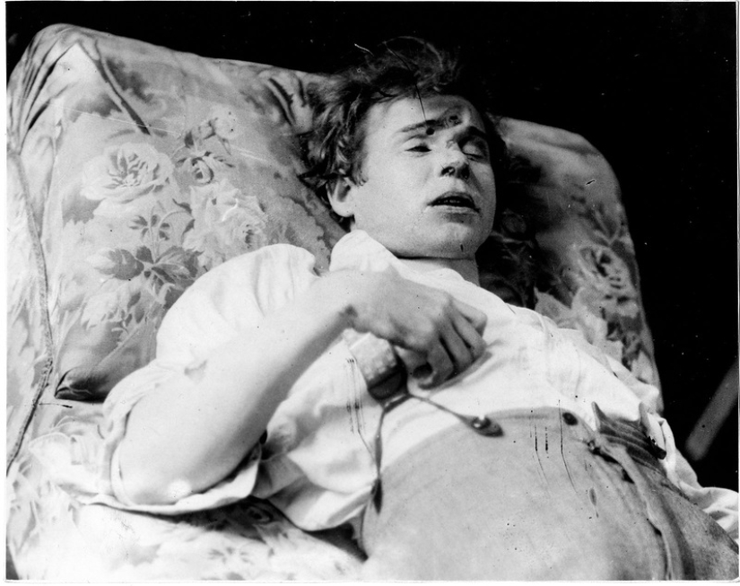 "Adiós, amigo mío, adiós": 5 versiones de la muerte de Sergei Yesenin