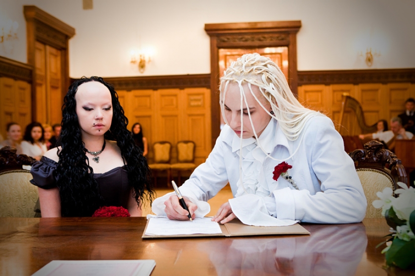 Ahora mira como esta pareja, razveselili Red de mi boda hace 10 años