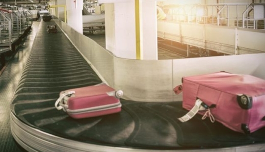 Airlines will never lose your baggage if you use these 10 tricks
