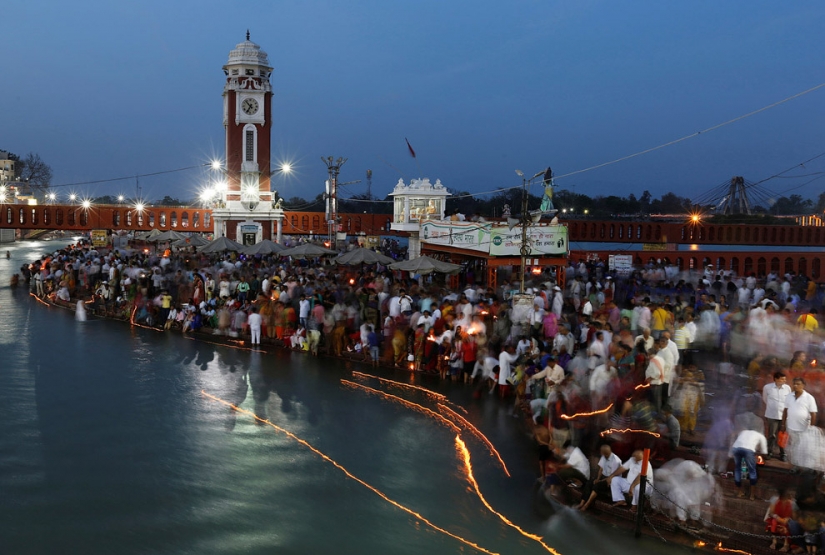 All colors of dirt: how Indians kill the sacred river Ganges