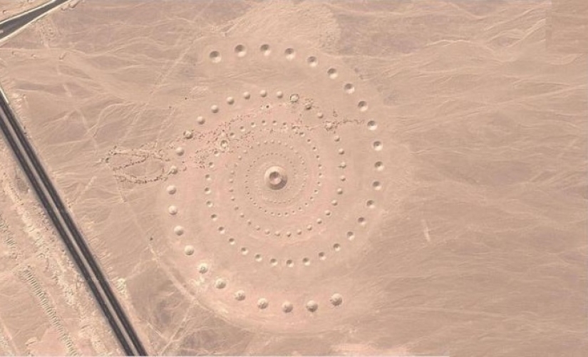 All-seeing eye: 20 interesting objects found using Google Earth All-seeing eye: 20 interesting objects found using Google Earth