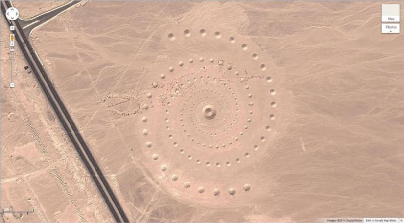 All-seeing eye: 20 interesting objects found using Google Earth All-seeing eye: 20 interesting objects found using Google Earth
