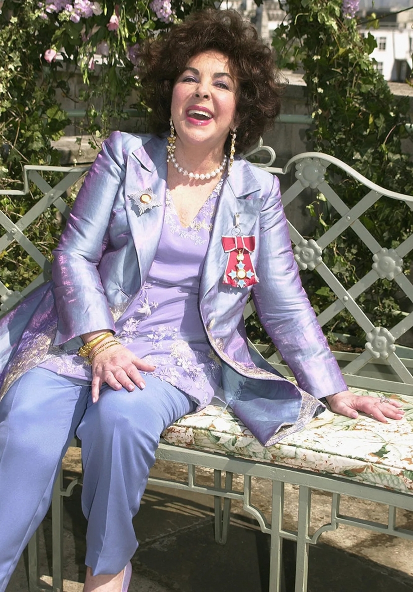 All the inheritance down the drain: the strangest items from the wills stars