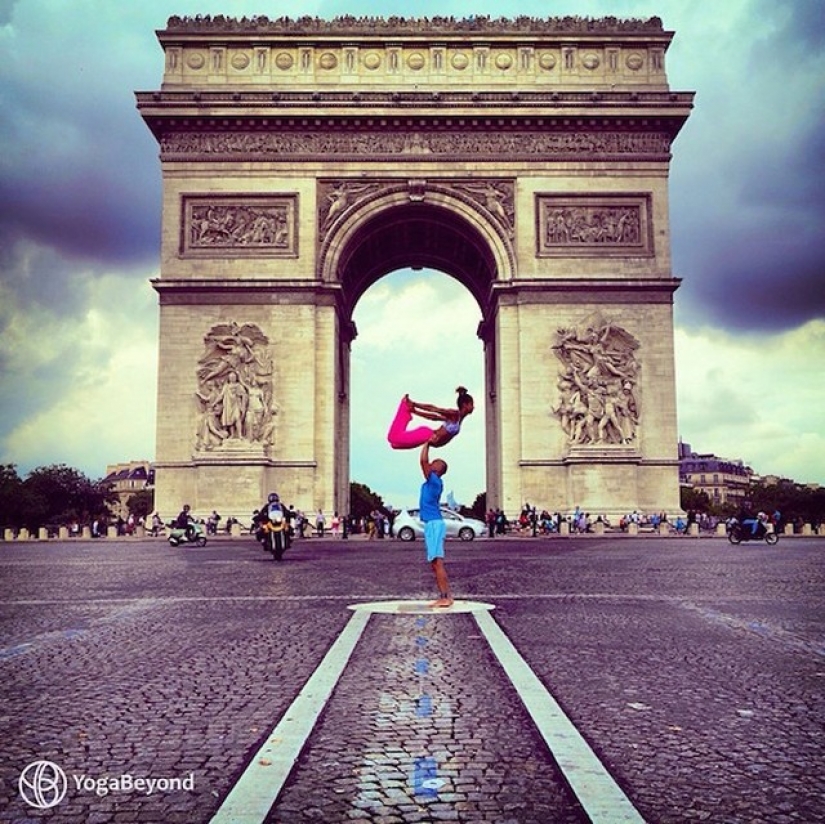 Amor y clases de yoga se pueden encontrar en todas partes