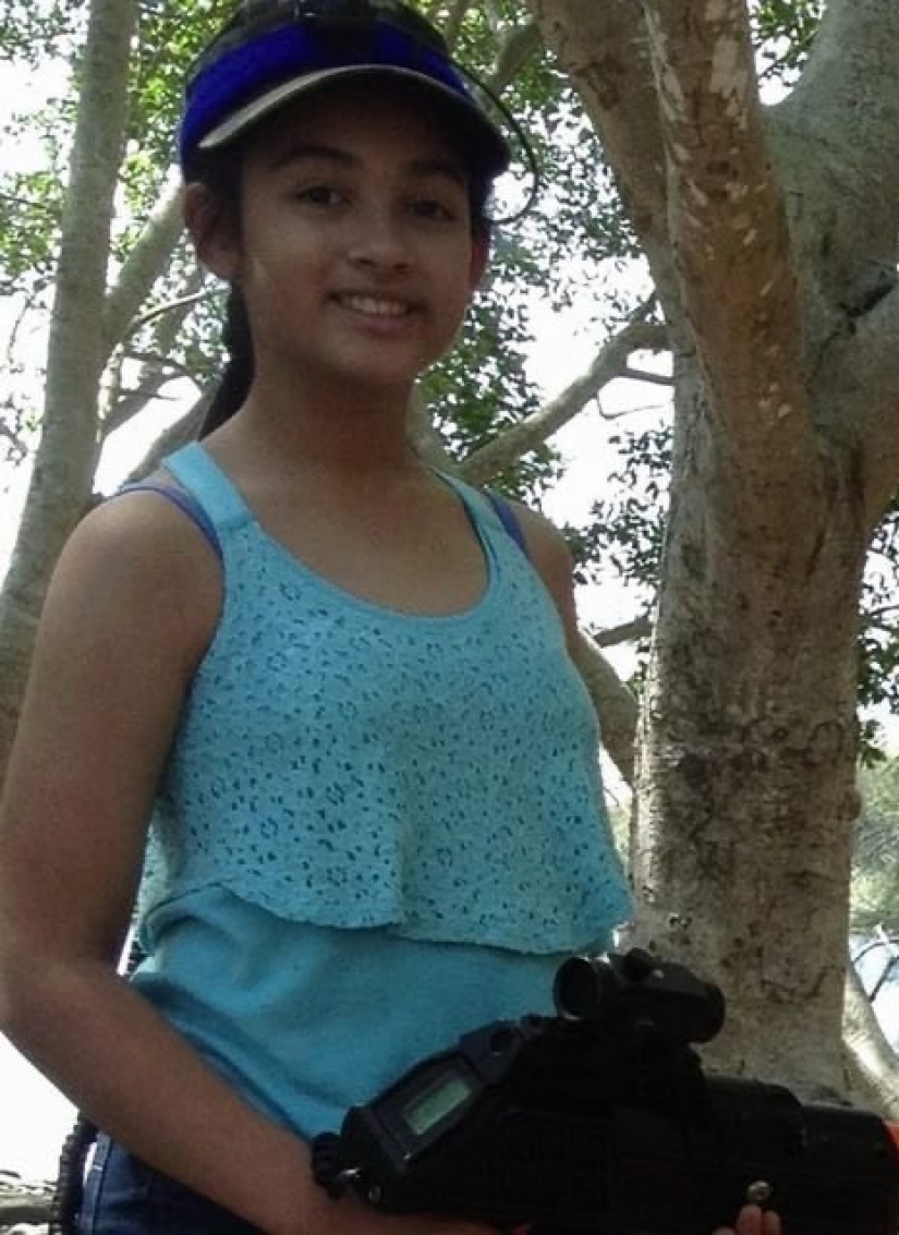 An Australian woman with continuously growing breasts told about her difficult life