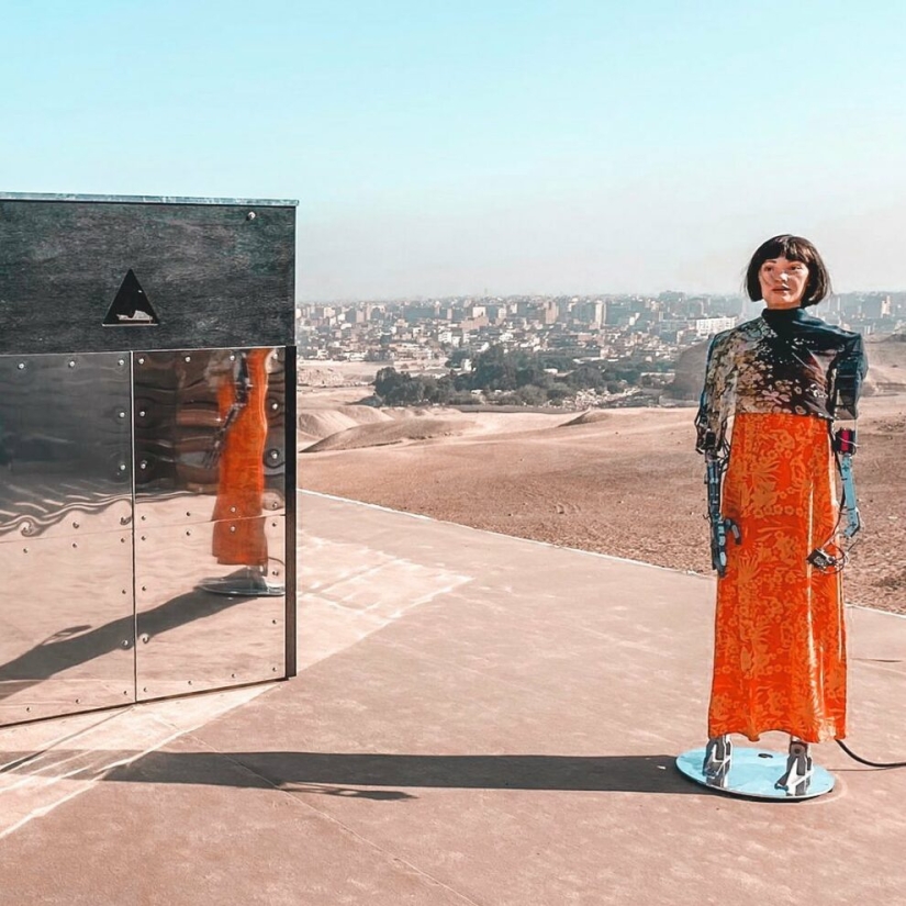 An exhibition of contemporary art is being held near the Egyptian pyramids for the first time in history