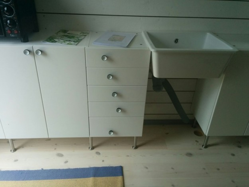 And so it will come down: photos that will upset not only perfectionists