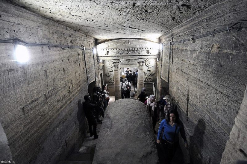 Antique treasures: ancient Egyptian catacombs, full of amazing artifacts, open to the public