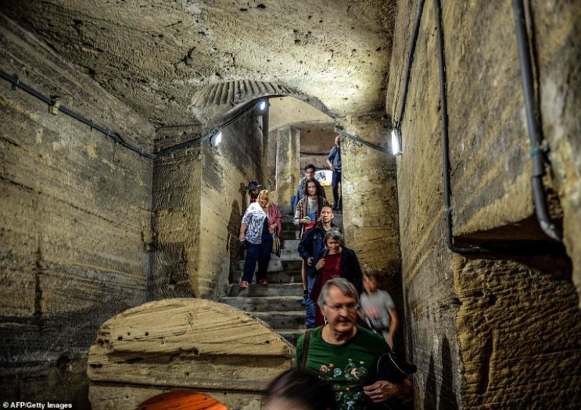 Antique treasures: ancient Egyptian catacombs, full of amazing artifacts, open to the public
