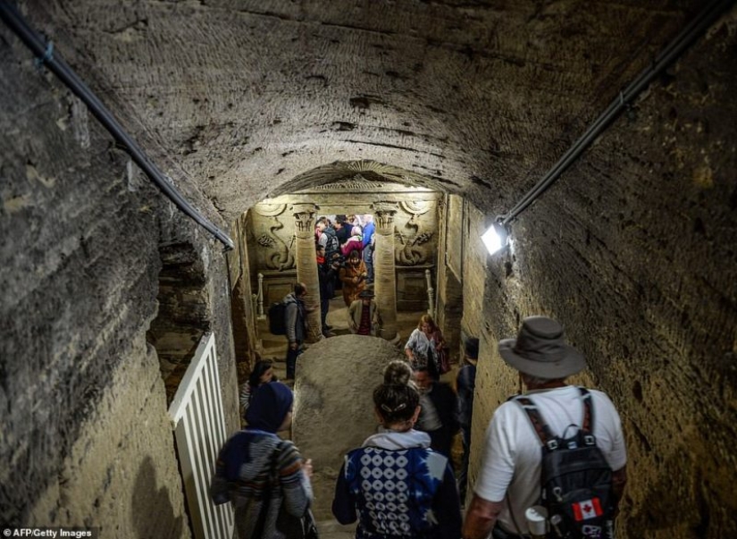 Antique treasures: ancient Egyptian catacombs, full of amazing artifacts, open to the public
