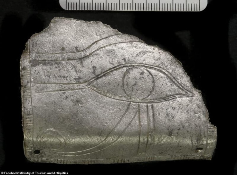 Archaeologists found the mummy of the young bride with a dowry