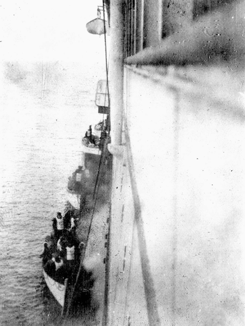 Archive photos that captured rare historical moments