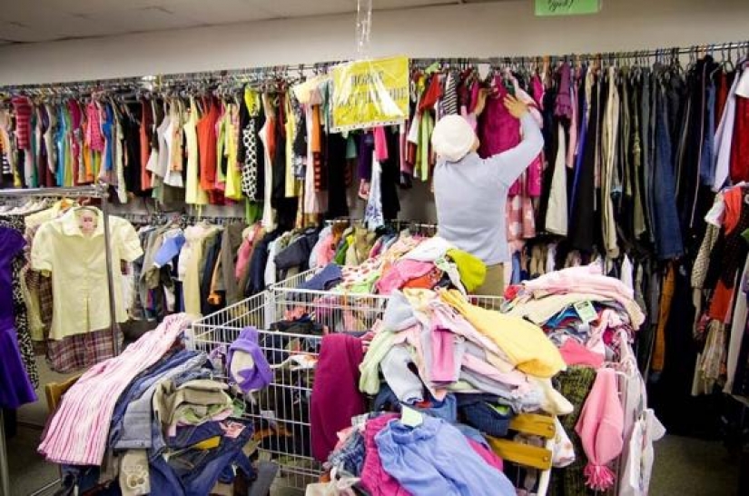 Armario estrella por un centavo: imágenes elegantes de celebridades de tiendas de segunda mano