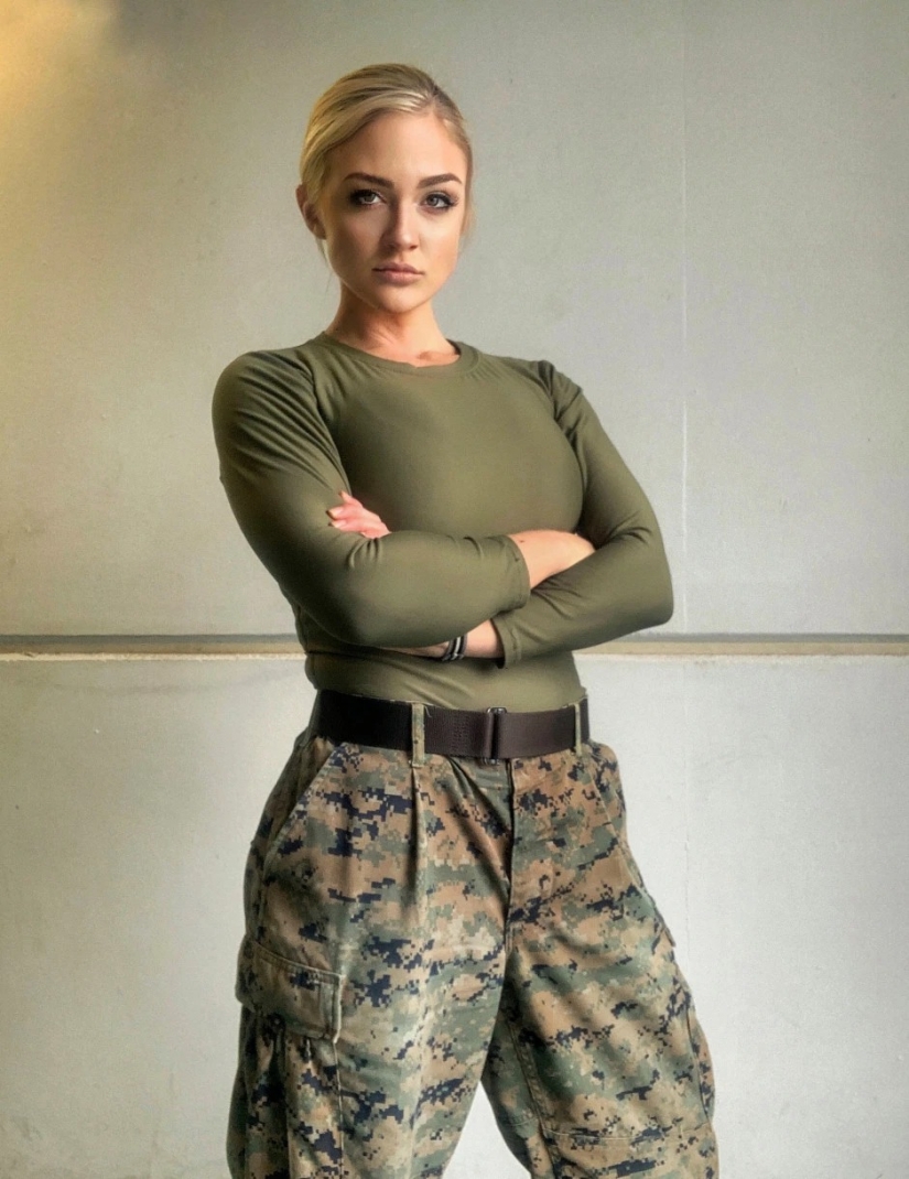 Asesino de belleza: combatir la "Barbie" puede destruir al enemigo con sus propias manos