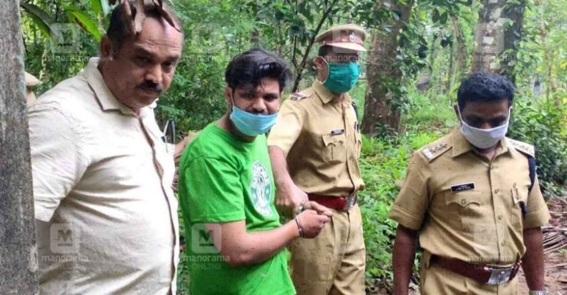 Attempt number two: A Hindu killed his wife with a poisonous snake