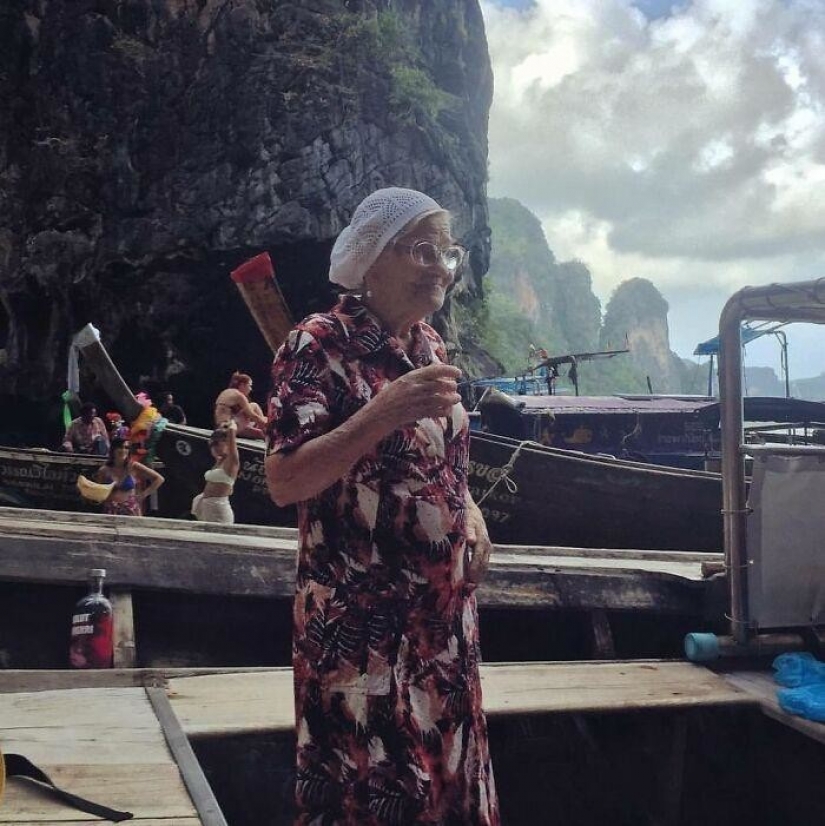 Baba Lena, who was walking alone: the story of 91-year-old adventurer from Krasnoyarsk Baba Lena, who was walking alone: the story of 91-year-old adventurer from Krasnoyarsk