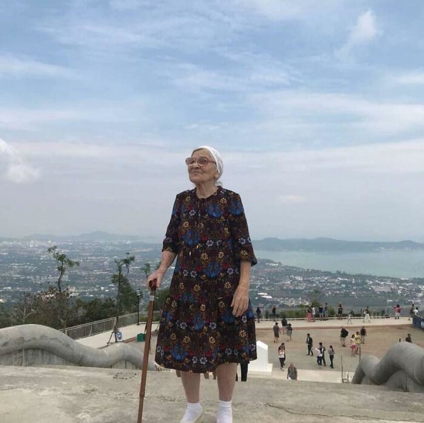 Baba Lena, who was walking alone: the story of 91-year-old adventurer from Krasnoyarsk Baba Lena, who was walking alone: the story of 91-year-old adventurer from Krasnoyarsk