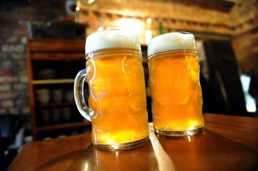 Bebe cerveza, estarás saludable