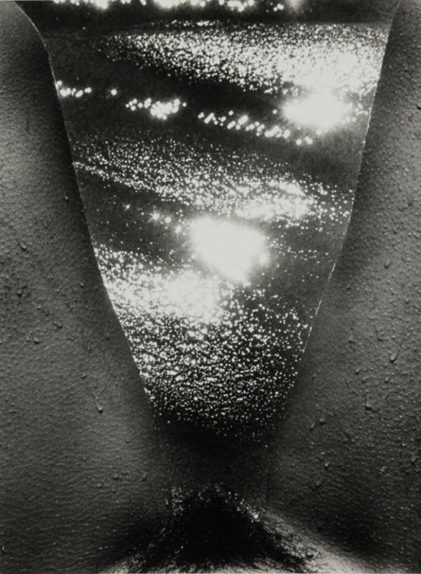 Between grace and provocation: erotic rhymes of a poet with a camera Between grace and provocation: erotic rhymes of a poet with a camera