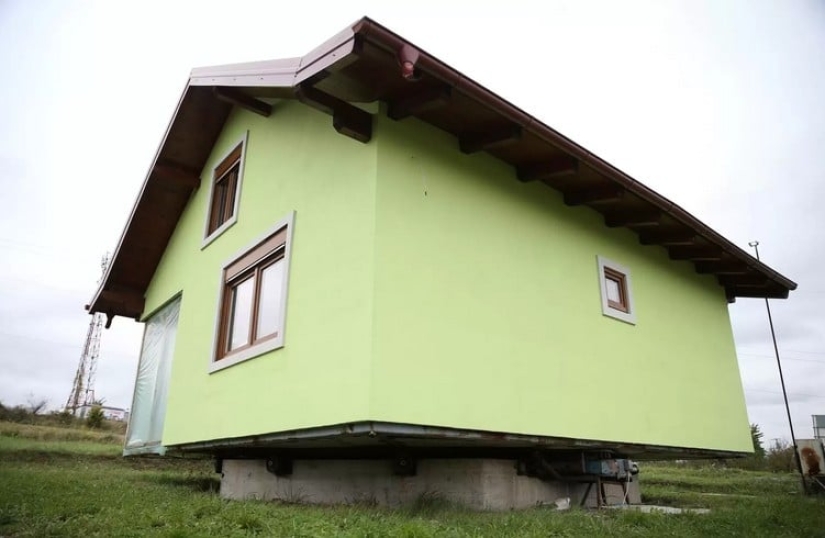 Bosnian pensioner built a revolving house to please a grumpy wife