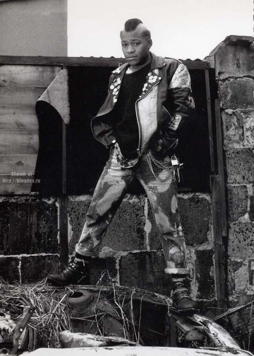 British subcultures of the 1970s and 1990s British subcultures of the 1970s and 1990s