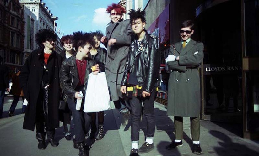 British subcultures of the 1970s and 1990s British subcultures of the 1970s and 1990s