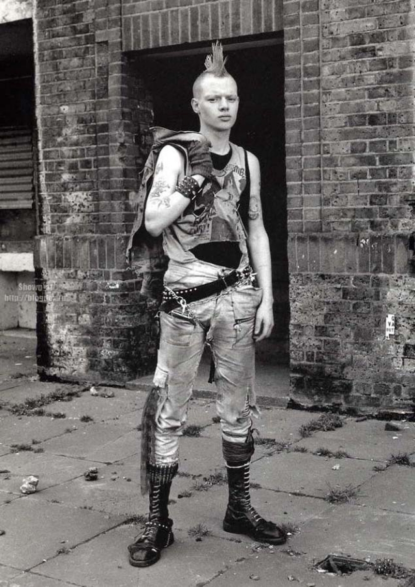 British subcultures of the 1970s and 1990s British subcultures of the 1970s and 1990s