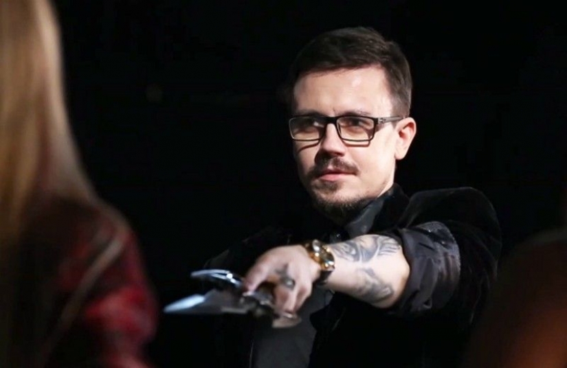 Cambio de sexo, colonia y muerte: lo que pasó con los participantes de la"Batalla de los Psíquicos"