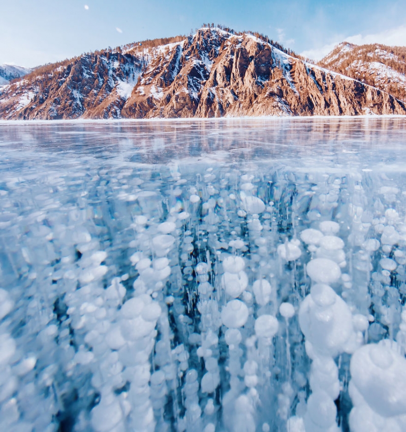 Camina sobre el Baikal helado